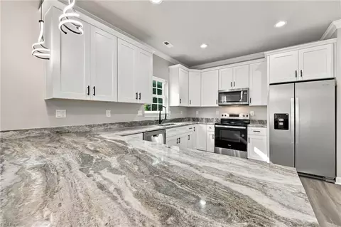 Kitchen - 211 Claremont Ave, Hampton, VA 23661 photo 2 of 4