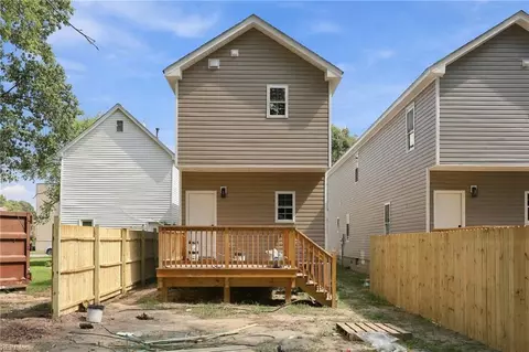 Exterior - 213 Claremont Ave #A, Hampton, VA 23661 photo 7 of 7