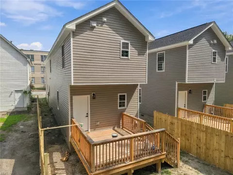 Exterior - 213 Claremont Ave #A, Hampton, VA 23661 photo 3 of 7