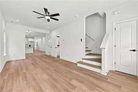 Entry Way - 213 Claremont Ave #A, Hampton, VA 23661 photo 1 of 7