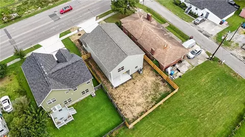 View/Area - 4327 Taylor Rd, Chesapeake, VA 23321 photo 1 of 7