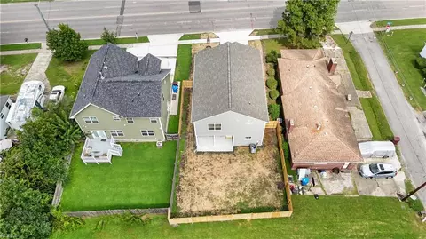 View/Area - 4327 Taylor Rd, Chesapeake, VA 23321 photo 2 of 7