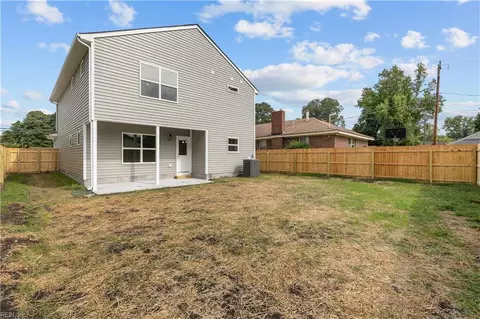 Exterior - 4327 Taylor Rd, Chesapeake, VA 23321 photo 6 of 9