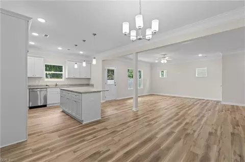 Living - 4327 Taylor Rd, Chesapeake, VA 23321 photo 3 of 3