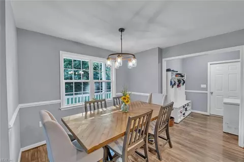 Dining - 8922 E Colonial Trl, Smithfield, VA 23430 photo 1 of 3