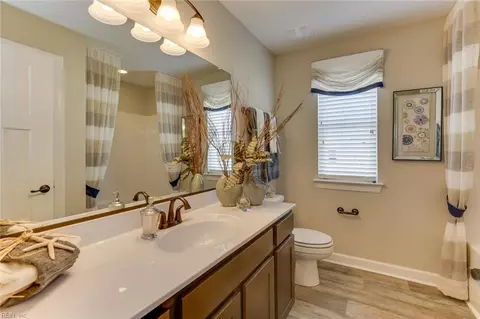 Bath - 1824 Citrus Rd, Chesapeake, VA 23321 photo 2 of 4