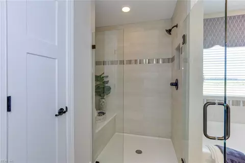 Bath - 1824 Citrus Rd, Chesapeake, VA 23321 photo 1 of 4