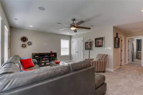 Entry Way - 1824 Citrus Rd, Chesapeake, VA 23321 photo 6 of 6