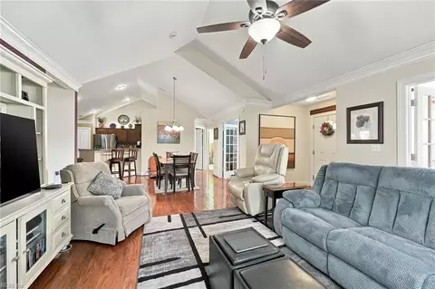 Living - 318 Ginger Loop, Smithfield, VA 23430 photo 2 of 3