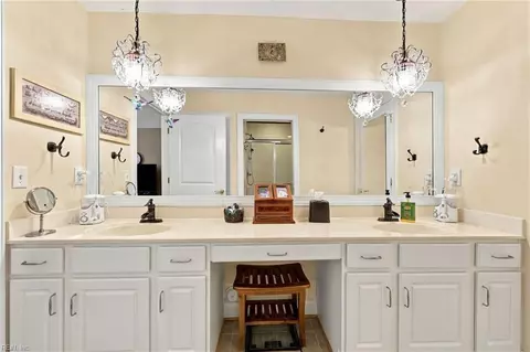 Bath - 318 Ginger Loop, Smithfield, VA 23430 photo 3 of 5