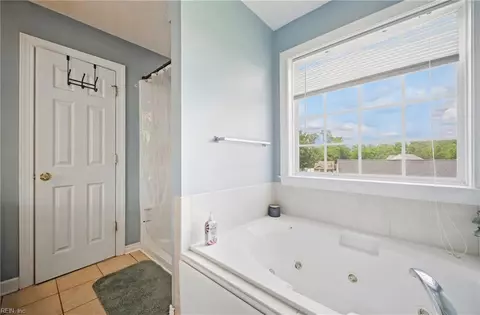 Bath - 6699 Mann Ave, Gloucester, VA 23061 photo 3 of 4