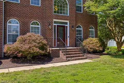 Exterior - 308 Turnstone Dr, Suffolk, VA 23435 photo 4 of 9