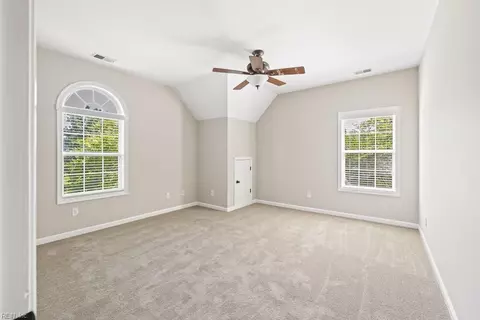 Bedroom - 308 Turnstone Dr, Suffolk, VA 23435 photo 6 of 8