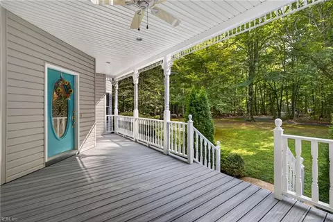 Exterior - 5573 Echo Ln, Gloucester, VA 23061 photo 8 of 11