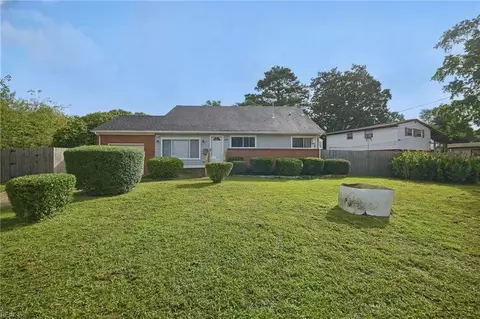 Exterior - 5601 Boulder Ln, Norfolk, VA 23502 photo 2 of 9