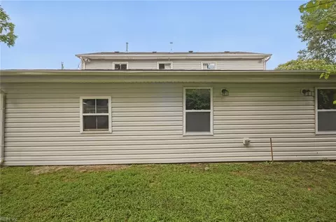 Exterior - 5601 Boulder Ln, Norfolk, VA 23502 photo 4 of 9