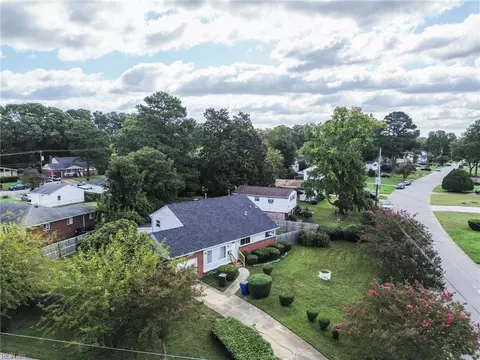 View/Area - 5601 Boulder Ln, Norfolk, VA 23502 photo 4 of 8