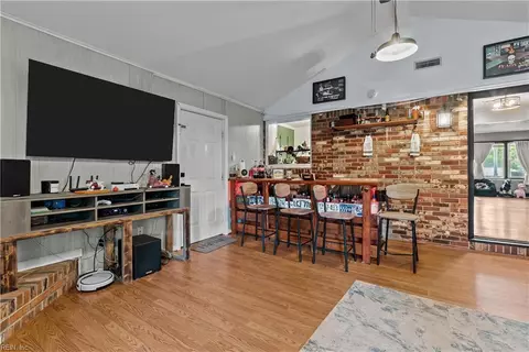Entry Way - 4504 Greendell Rd, Chesapeake, VA 23321 photo 1 of 6
