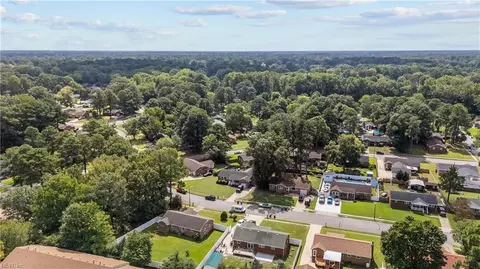 View/Area - 4504 Greendell Rd, Chesapeake, VA 23321 photo 2 of 5