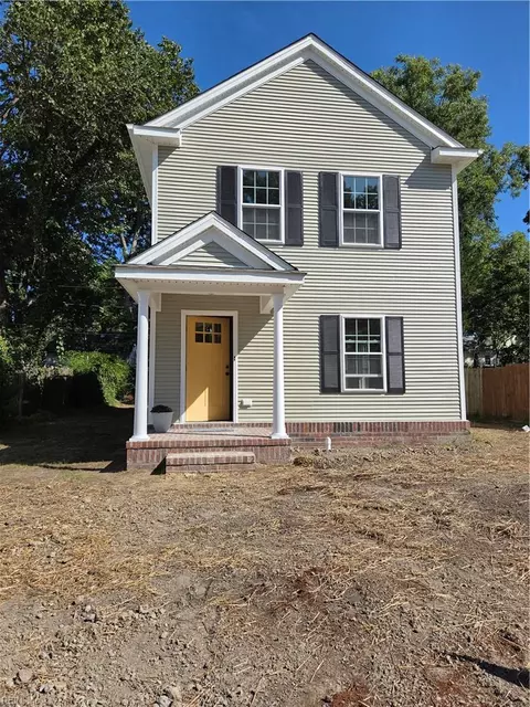 34 Decatur St, Portsmouth, VA 23702
