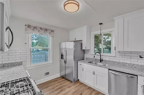 62 Bainbridge Ave, Portsmouth, VA 23702