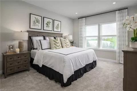 7102 Bridgeway Dr #103, Suffolk, VA 23435
