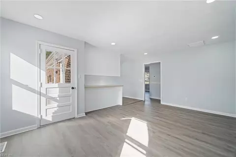 Living - 302 Deaton Dr, Hampton, VA 23669 photo 3 of 4