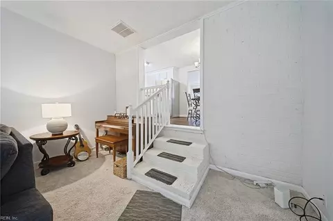 Entry Way - 2924 Taylor Rd, Chesapeake, VA 23321 photo 1 of 2