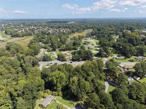 View/Area - 2924 Taylor Rd, Chesapeake, VA 23321 photo 2 of 10