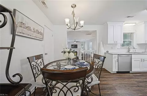 Dining - 2924 Taylor Rd, Chesapeake, VA 23321 photo 2 of 2