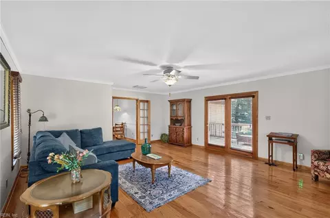 Living - 1673 Pine Tree Dr, Gloucester Point, VA 23062 photo 2 of 2