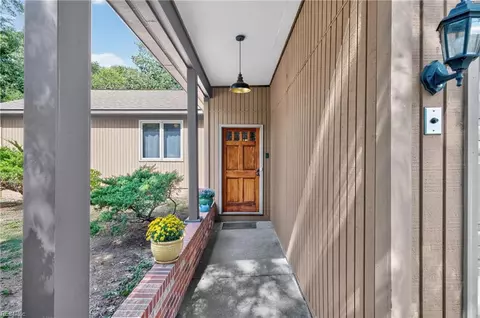 Exterior - 1673 Pine Tree Dr, Gloucester Point, VA 23062 photo 4 of 16