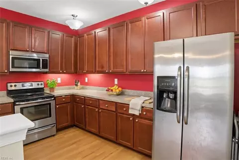 Kitchen - 2409 Leytonstone Dr, Chesapeake, VA 23321 photo 3 of 3