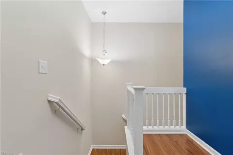 Entry Way - 2409 Leytonstone Dr, Chesapeake, VA 23321 photo 2 of 4