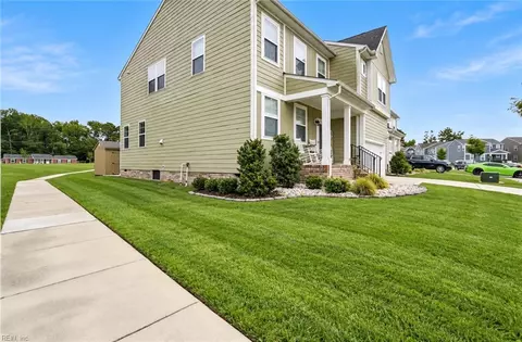 121 Meadows Landing Ln, Suffolk, VA 23434