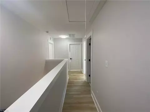 Entry Way - 548 Greenbriar Ave #B, Hampton, VA 23661 photo 2 of 2