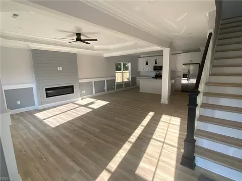 Living - 548 Greenbriar Ave #B, Hampton, VA 23661 photo 1 of 5