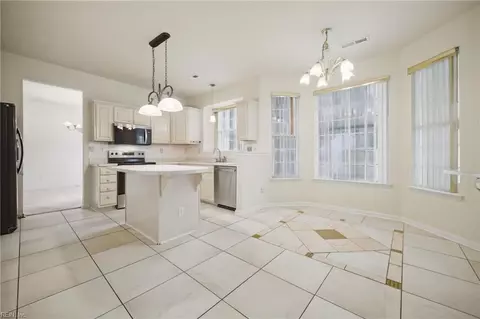 3884 Donnington Dr, Virginia Beach, VA 23456