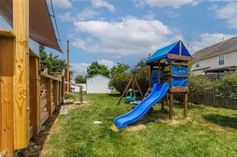 Exterior - 1816 Sunsprite Loop, Chesapeake, VA 23323 photo 5 of 9