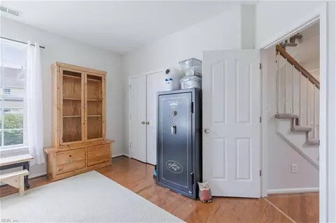 Entry Way - 1816 Sunsprite Loop, Chesapeake, VA 23323 photo 5 of 6