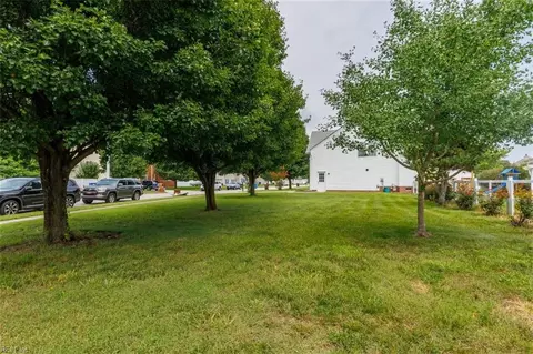 Exterior - 1816 Sunsprite Loop, Chesapeake, VA 23323 photo 9 of 9