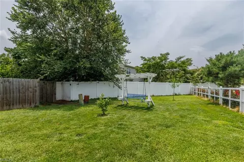 Exterior - 1816 Sunsprite Loop, Chesapeake, VA 23323 photo 8 of 9