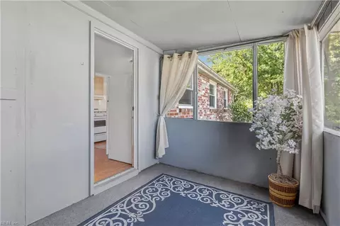 Exterior - 1907 Hart Cir, Hampton, VA 23663 photo 3 of 6