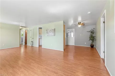 Living - 1907 Hart Cir, Hampton, VA 23663 photo 1 of 3