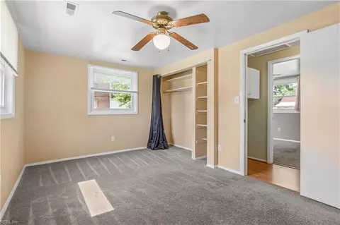 Bedroom - 1907 Hart Cir, Hampton, VA 23663 photo 5 of 6