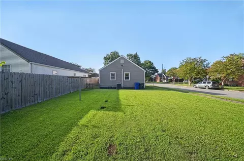 Exterior - 968 Albert Ave, Norfolk, VA 23513 photo 3 of 3
