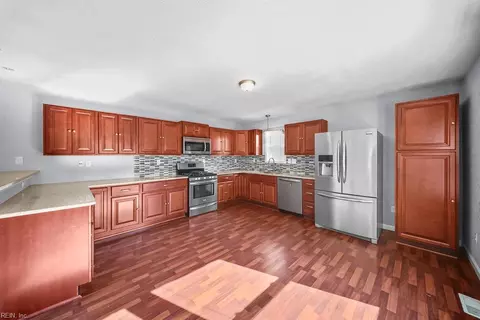 Kitchen - 624 Augusta St, Hampton, VA 23669 photo 1 of 3