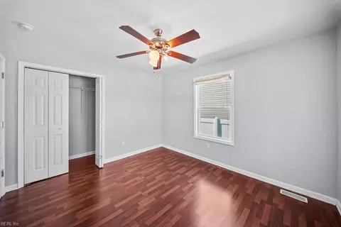 Bedroom - 624 Augusta St, Hampton, VA 23669 photo 4 of 4
