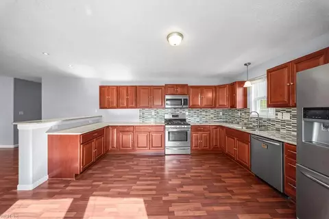 Kitchen - 624 Augusta St, Hampton, VA 23669 photo 2 of 3