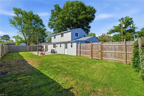 Exterior - 2025 Nickerson Blvd, Hampton, VA 23663 photo 3 of 3
